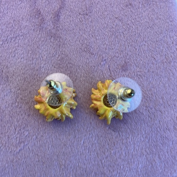 Les NEREIDES sunflower 🌻 studs - Picture 2 of 2